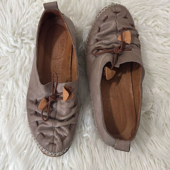 SPRING STEP GENUINE LEATHER FLATS SHOES .BERNA SIZE 37 - Picture 8 of 9